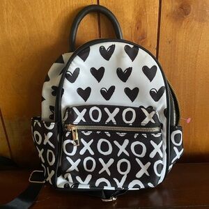 LD Mini Backpack Heart XO Print Black & White